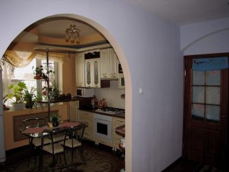 Arco para a cozinha em vez da porta: 115+ (Foto) Design entre salas