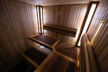 Terminar o banho dentro com as próprias mãos (mais de 200 fotos). Nós decoramos belos interiores