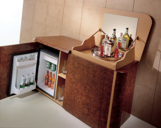 Bar para garrafas no interior do apartamento ou casa - Como melhor fazer? 120+ (foto) de uma árvore, andar, angular