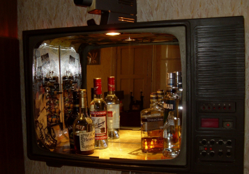 Bar para garrafas no interior do apartamento ou casa - Como melhor fazer? 120+ (foto) de uma árvore, andar, angular