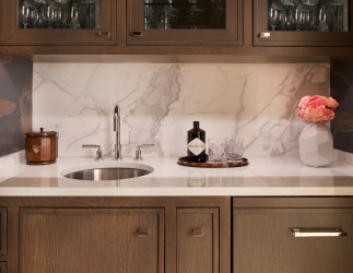 Bar para garrafas no interior do apartamento ou casa - Como melhor fazer? 120+ (foto) de uma árvore, andar, angular