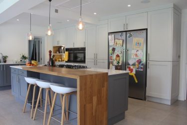 วิธีการจัดให้บาร์ในห้องครัว? 215+ (Photo) การออกแบบที่ทันสมัยสำหรับบ้านหรืออพาร์ตเมนต์