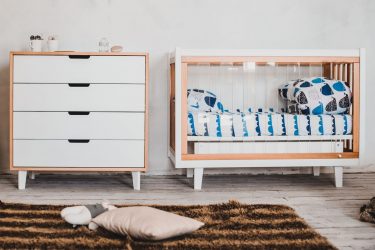 Características Dresser branco 200+ (fotos) opções (brilhante, com gavetas, sem alças)