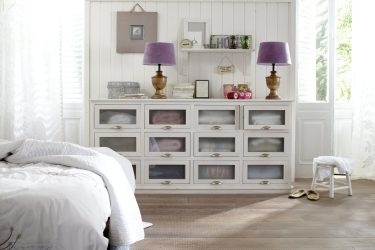 Características Dresser branco 200+ (fotos) opções (brilhante, com gavetas, sem alças)