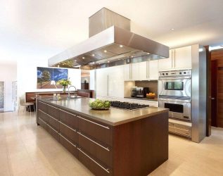 Decoração de interiores de uma grande cozinha moderna: 200 + (foto) idéias de design (cortinas, papel de parede, balcão de bar)