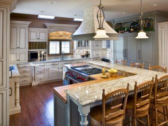 Decoração de interiores de uma grande cozinha moderna: 200 + (foto) idéias de design (cortinas, papel de parede, balcão de bar)
