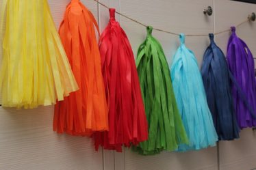 Fogos de artifício de idéias: Como você pode fazer uma longa e bela guirlanda de papel para o ano novo? 100 + Fácil Faseado DIY Fotos