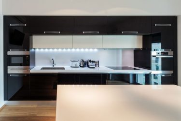 Nova tendência no mundo da cozinha - Cozinha preta no interior (mais de 220 combinações de fotos no design)