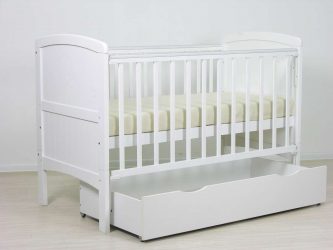 Berços do ano para meninos e meninas: projetos multifuncionais que serão confortáveis ​​para bebês