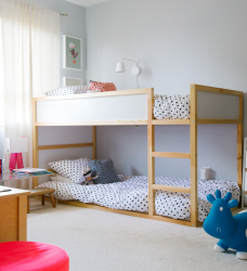 Berços do ano para meninos e meninas: projetos multifuncionais que serão confortáveis ​​para bebês