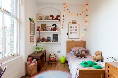 O que deve ser quarto das crianças (310+ fotos): Escolhendo papel de parede, piso, teto, berço
