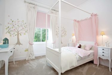 O que deve ser quarto das crianças (310+ fotos): Escolhendo papel de parede, piso, teto, berço