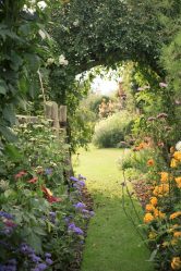 Paisagismo para o jardim faça você mesmo (mais de 185 fotos). Estilos que você deve conhecer