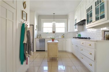 220+ fotos Novo design de cozinha 9 m2: design funcional e conciso