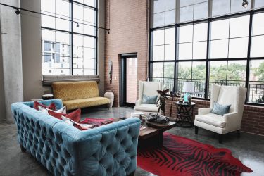 Brilho das cores e simplicidade do Interior: Design no estilo do Loft (170+ fotos)