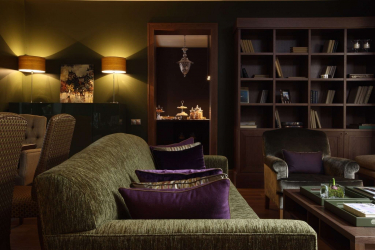 235 + Design Fotos em cores escuras: Dark or Cozy? Excepcionalmente elegante e moderno interior (quarto, sala, cozinha, banheiro)