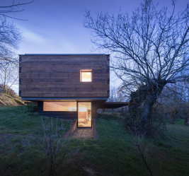 Projetos de casas com telhado plano são tecnologias simples de construção (de um andar, de dois andares, de madeira, pequenas). Tendências modernas de alta tecnologia e minimalismo (mais de 175 fotos)