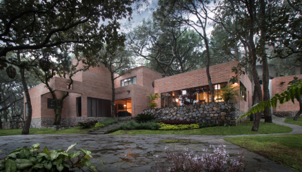 Casa na floresta: qual estilo é melhor escolher? 230+ (fotos) de solidão e conforto. E o que você vai gostar?