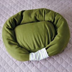Como fazer uma casa para um gato com suas próprias mãos passo a passo? 150+ (foto) de madeira, papelão, caixas, com um raspador