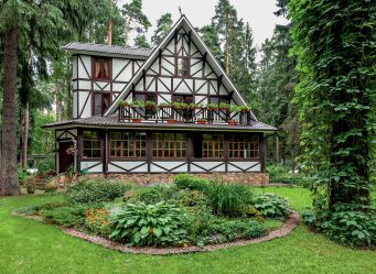 Pátio de design paisagístico moderno de uma casa privada (mais de 160 fotos). Como lindamente organizar e decorar suas próprias mãos