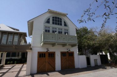 Casa de dois andares com garagem - Características do layout (mais de 180 fotos)