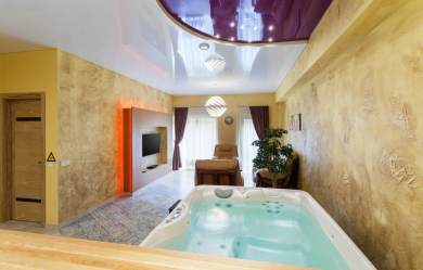 Características do design de uma banheira com hidromassagem no interior da casa e apartamento (120 + Foto). Luxo acessível com benefícios para a saúde. O que você precisa saber?