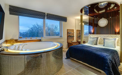 Características do design de uma banheira com hidromassagem no interior da casa e apartamento (120 + Foto). Luxo acessível com benefícios para a saúde. O que você precisa saber?