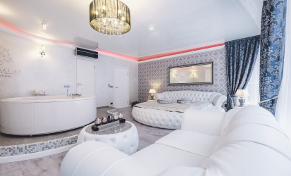 Características do design de uma banheira com hidromassagem no interior da casa e apartamento (120 + Foto). Luxo acessível com benefícios para a saúde. O que você precisa saber?