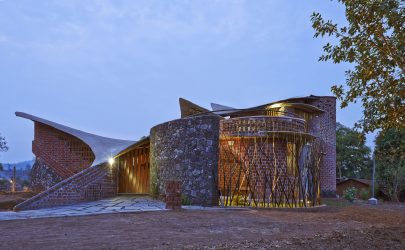 Mais de 210 fotos de belas casas de tijolos (de um andar / dois andares). Enfrentando as fachadas com as próprias mãos