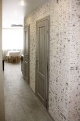 Telhas de gesso para decoração de interiores: 160+ Foto (sob a pedra, sob o tijolo) para auto-expressão brilhante