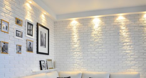 Telhas de gesso para decoração de interiores: 160+ Foto (sob a pedra, sob o tijolo) para auto-expressão brilhante
