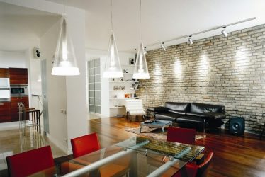 Telhas de gesso para decoração de interiores: 160+ Foto (sob a pedra, sob o tijolo) para auto-expressão brilhante