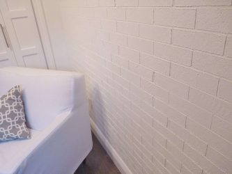 Telhas de gesso para decoração de interiores: 160+ Foto (sob a pedra, sob o tijolo) para auto-expressão brilhante