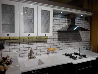 Telhas de gesso para decoração de interiores: 160+ Foto (sob a pedra, sob o tijolo) para auto-expressão brilhante