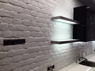 Telhas de gesso para decoração de interiores: 160+ Foto (sob a pedra, sob o tijolo) para auto-expressão brilhante