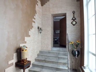 Telhas de gesso para decoração de interiores: 160+ Foto (sob a pedra, sob o tijolo) para auto-expressão brilhante