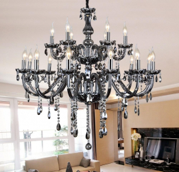 Crie uma bela iluminação (150 + Foto): lustres de cristal no interior da sala e quarto (teto, pendurado, clássico)