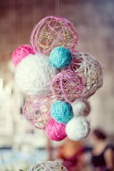 Como fazer lindas bolas para o novo 2019 com as próprias mãos? Artesanatos interessantes e volumosos (mais de 115 fotos). 9 master classes passo-a-passo