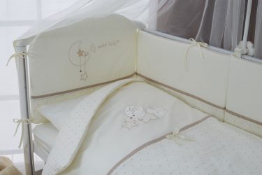 A qualidade da roupa de cama no berço para recém-nascidos - A chave para o sono de um bebê saudável