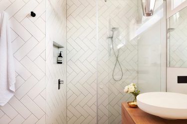 Opções de acabamento para a telha do banheiro (mais de 175 fotos). Crie um design que será lembrado