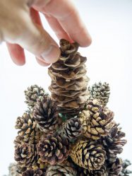 Artesanato de cones de abeto (grandes, pintados) para o Ano Novo (mais de 175 fotos) Belos brinquedos para as férias!