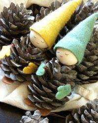 Artesanato de cones de abeto (grandes, pintados) para o Ano Novo (mais de 175 fotos) Belos brinquedos para as férias!