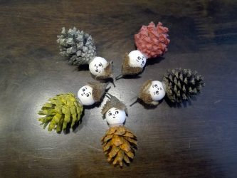Artesanato de cones de abeto (grandes, pintados) para o Ano Novo (mais de 175 fotos) Belos brinquedos para as férias!