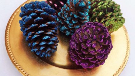 Artesanato de cones de abeto (grandes, pintados) para o Ano Novo (mais de 175 fotos) Belos brinquedos para as férias!
