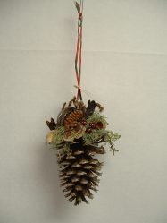 Artesanato de cones de abeto (grandes, pintados) para o Ano Novo (mais de 175 fotos) Belos brinquedos para as férias!