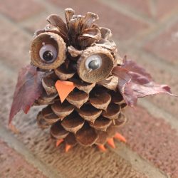 Artesanato de cones de abeto (grandes, pintados) para o Ano Novo (mais de 175 fotos) Belos brinquedos para as férias!