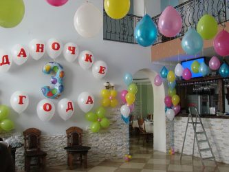 Como decorar o quarto para o aniversário da criança com as próprias mãos? (180+ Idéias Fotográficas) Nós fazemos dependendo das necessidades de idade
