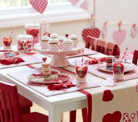 Como decorar o quarto para o aniversário da criança com as próprias mãos? (180+ Idéias Fotográficas) Nós fazemos dependendo das necessidades de idade