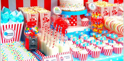 Como decorar o quarto para o aniversário da criança com as próprias mãos? (180+ Idéias Fotográficas) Nós fazemos dependendo das necessidades de idade