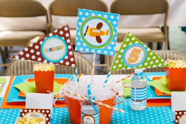 Como decorar o quarto para o aniversário da criança com as próprias mãos? (180+ Idéias Fotográficas) Nós fazemos dependendo das necessidades de idade